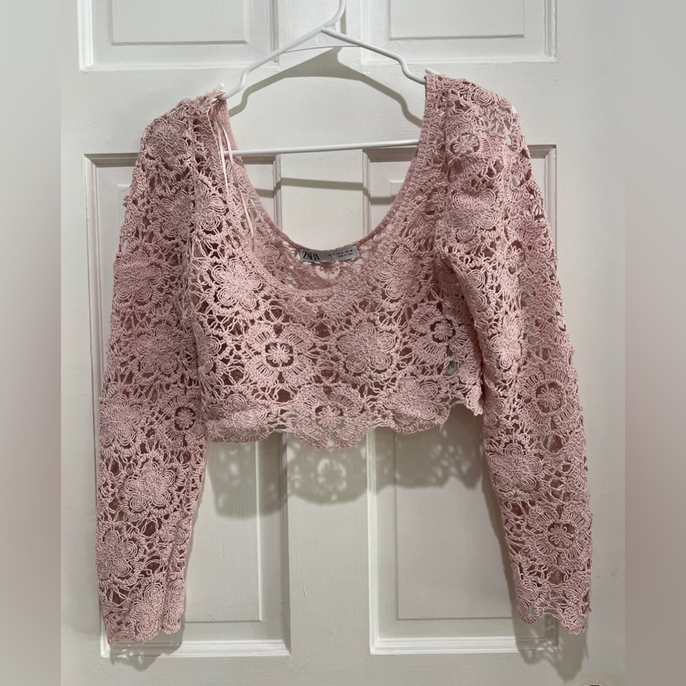 Zara light pink long sleeve crochet cropped top